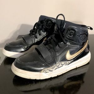 Boys 1Y Nike Jordan Legacy 312 PS Black Metallic Gold White AT4047 007 Kids